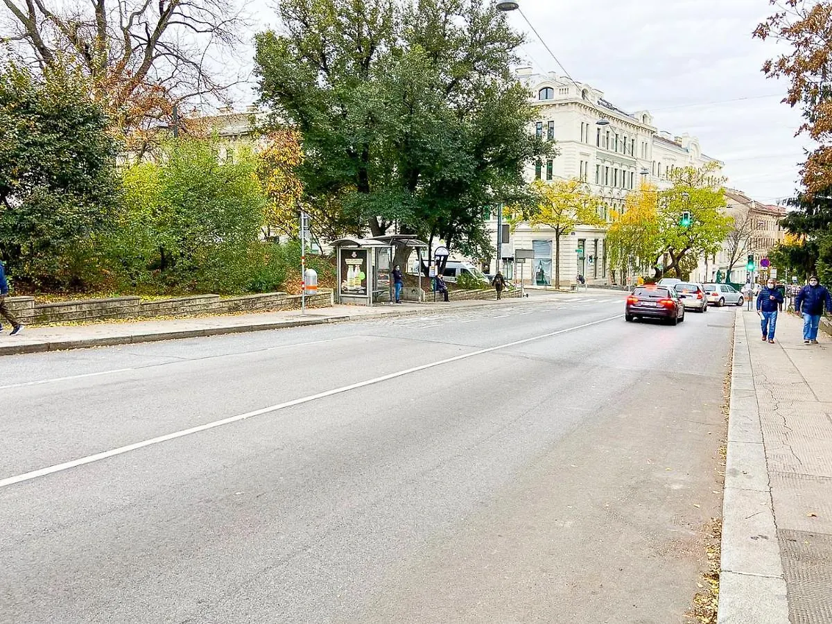 Bright Apartment Schoenbrunn Palace Vienna Austria