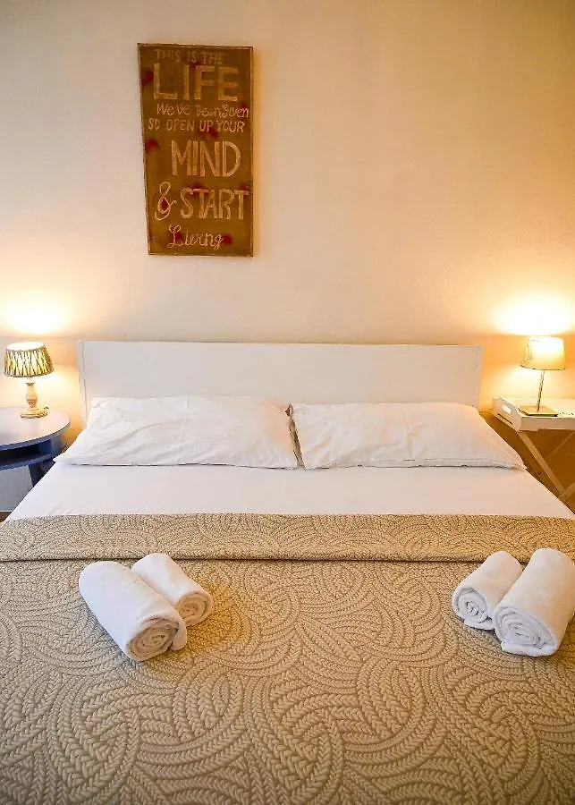 Bright Apartment Schoenbrunn Palace Vienna